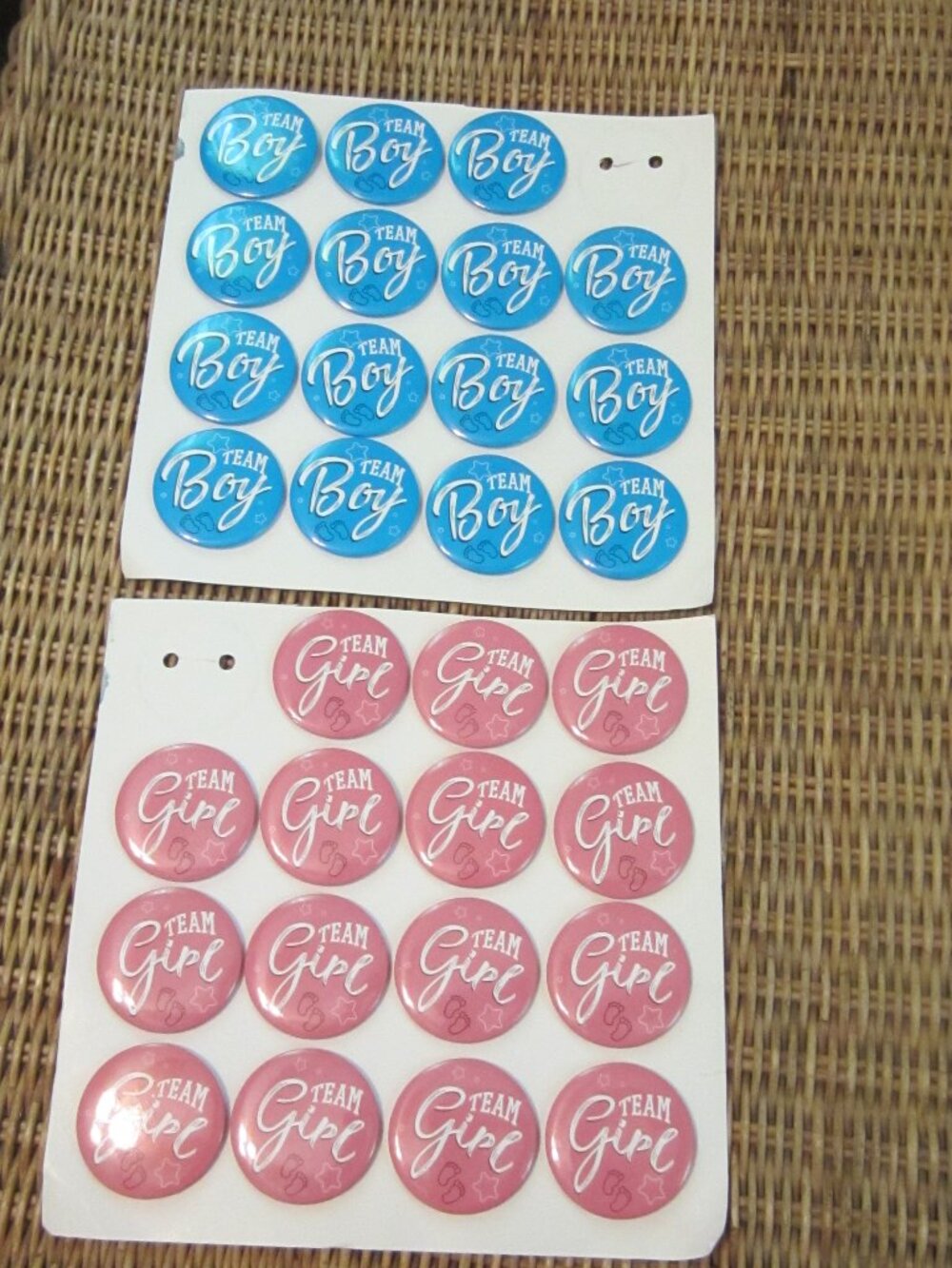 NEW/Gender Reveal Pins~ Team Boy ~ Team Girl ~ SO FUN!